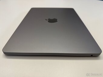MacBook Air 13" M2 Vesmírně šedý, 8 GB RAM, 256 GB - 3