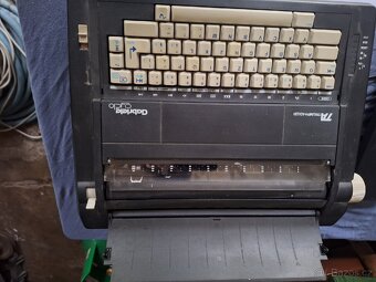 Elektrický psací stroj - 3