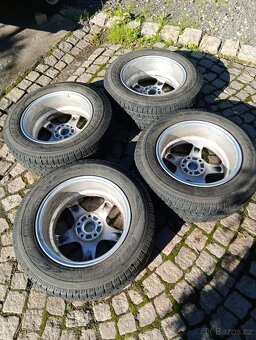Prodám zimní Alu kola 215/65R16 - 3