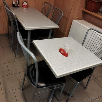 Prodám židle a stoly z asijské restaurace - 3