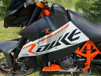 KTM 690 Duke R - 3