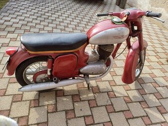 Jawa 250 Automatic - 3