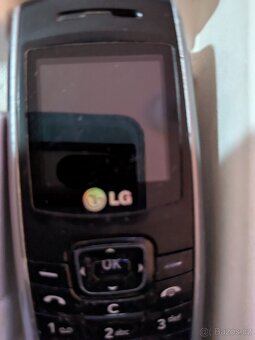 Retro tlačítkové mobily LG,Nokia , foťák , USB na simku - 3