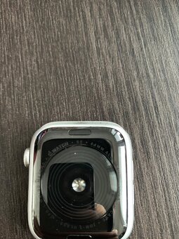 Apple Watch SE 44mm 2022 - 3
