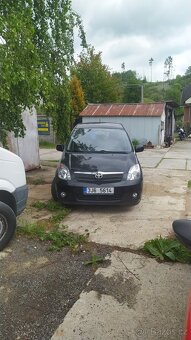 Corolla verso - 3