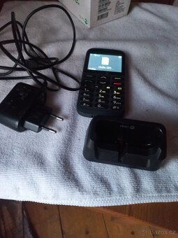 Telefon pro seniory DORO 1370 - 3