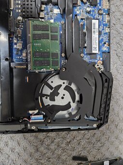 GTX 1660Ti / 32GB/ 144Hz / i5-9300H HP Omen.. 15dc15xxx - 3
