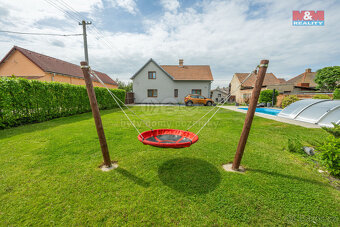 Prodej rodinného domu 6+kk, 180 m², Čečelice, ul. Hřbitovní - 3