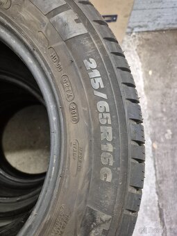 215/65 R16 C 106/104 T Michelin - 3