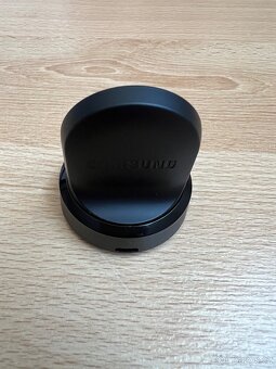 Samsung Galaxy Watch - nabíječka EP-YO805 dokovací stanice - 3