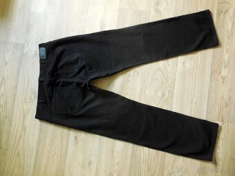 pánské C&A černé rifle rovné, zip ba 40/32 XL p.100 - 3