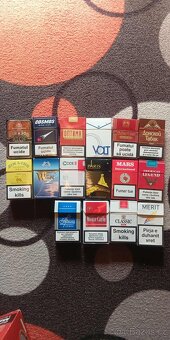 Krabičky od cigaret cizí i domácí - 3