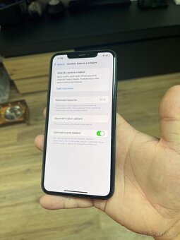 iPhone 11 Pro Max - 3