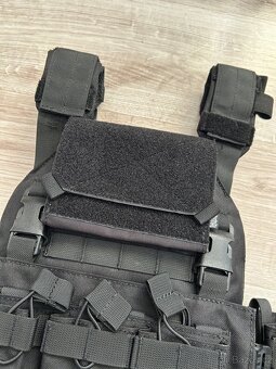 Prodám airsoft. taktický nosič plátů v černém provedení - 3