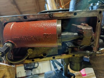 Víko hydrauliky 7011 - 3