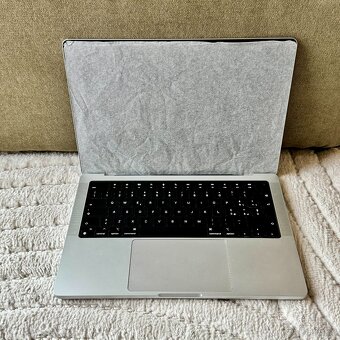 ZÁNOVNÍ APPLE MACBOOK PRO 14” M3/512GB/8GB/BATERIE 100% - 3