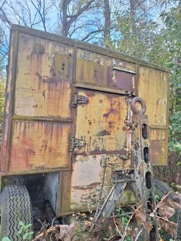 Vojenský plechový přívěs - 3