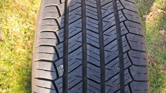 ¨Pneu 215/65R16 - 3