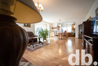 Prodej rodinné domy, 390 m2 - Karlovy Vary - Stará Role - 3