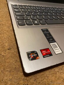 Notebook Lenovo - 3