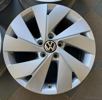 originální alu kola Volkswagen 17", rozteč šroubů 5x112 - 3