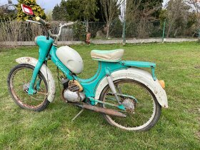 Stadion S22, původní stav, motor se točí, r.v.1961 - 3