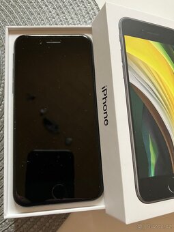 iPhone SE 64 GB - 3