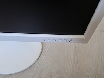 Monitor LG - 3