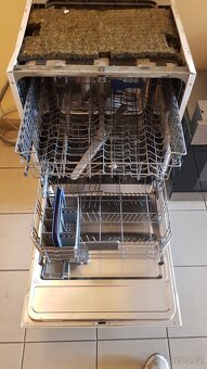 Myčka nádobí Beko DFN 6632 bílá v pěkném stavu,plně funkční - 3