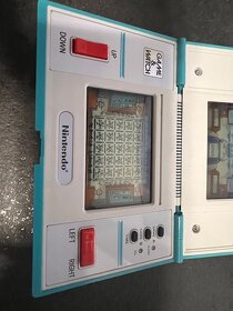 Nintendo GAME&WATCH SQUISH - 3