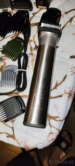 Holicí strojek Philips Multigroom series 7000 - 3