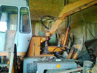 Nakladač UNHZ 750. - 3