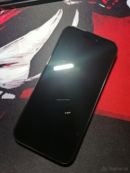 iPhone 15 Pro - 256 GB - 3