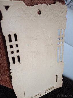 Starší papírová pohlednice - 3