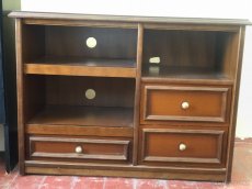 Skříňka pod televizi - 3