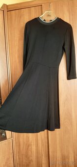 Nové černé šaty Calvin Klein S - 3