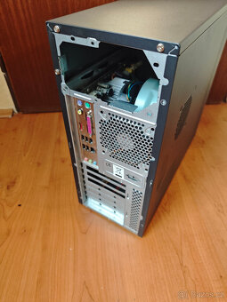 ATX počítačová skříň + vypalovačka + FDD + ASUS P5N-E SLI - 3