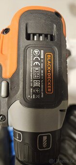 Black and Decker aku vrtacka a sroubovak - 3