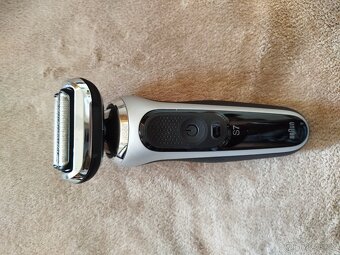 Holicí strojek Braun - 3