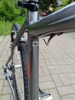 Pánské silniční kolo KTM - 3