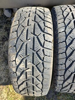 Pneu 185/55/15 - 3