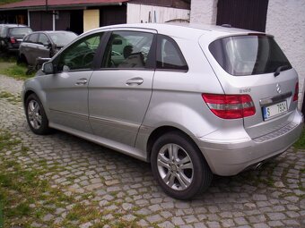 Mercedes-Benz B180 i - 3
