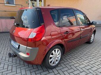 Renault Megane Scenic 1.5 dCi - 3