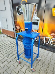 Vertikální peletovač PLV150 4 kW - pomalochodný - 3