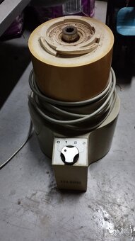 Kuchyňský robot ETA 0100 dva kusy plus příslušenství - 3