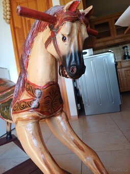 Kúň dřevéný houpací - 3