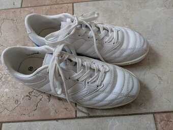 Dětské sálové sportovní botasky vel.36 - 3