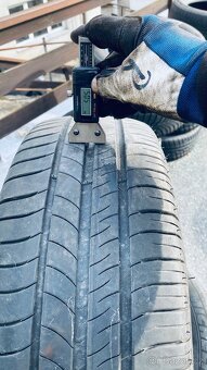 Michelin 205/60R16 - 3