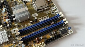 ASUS IPIBL-LB / Intel C2D E7300 2.66GHz -Intel G33 - 3