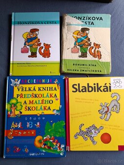 Hračky, přilba aj - 3